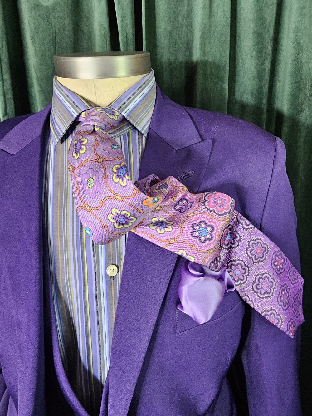 Robert Graham Purple Floral Silk Tie with Coordinating Pocket Square